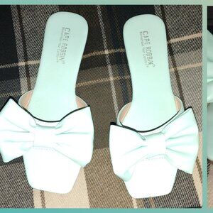 Mint sandals
